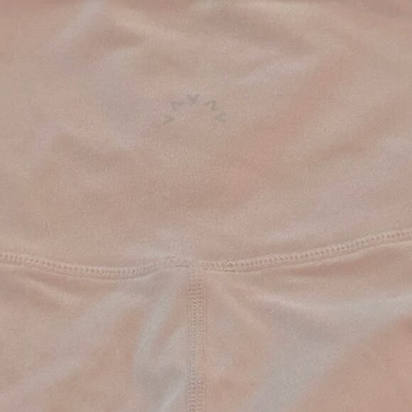 Varley Blush Pink 10" Inseam Biker Athletic Shorts Women's size S - Picture 5 of 5